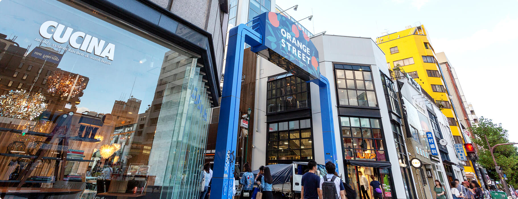 バックグラウンド